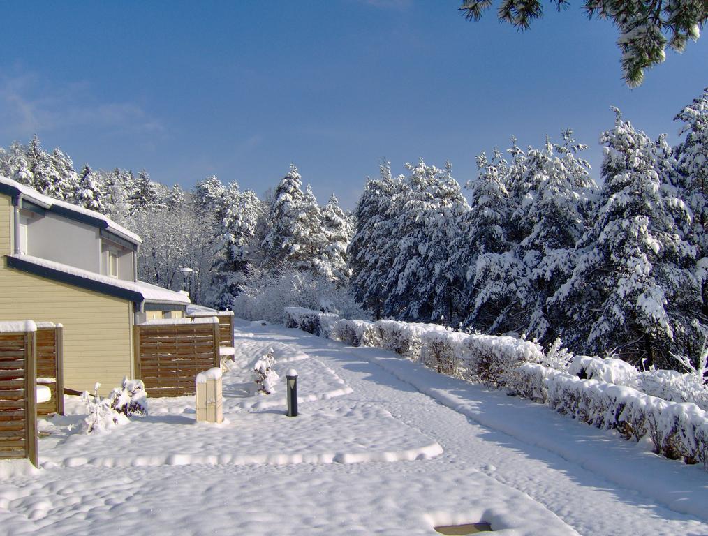 Vvf Jura Lac De Vouglans Maisod 외부 사진